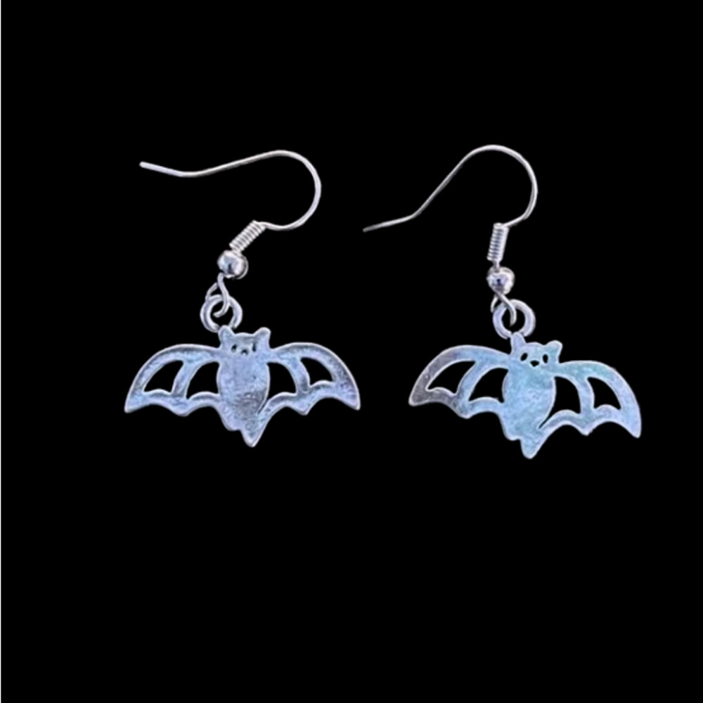 Halloween Earrings - Small Bat
